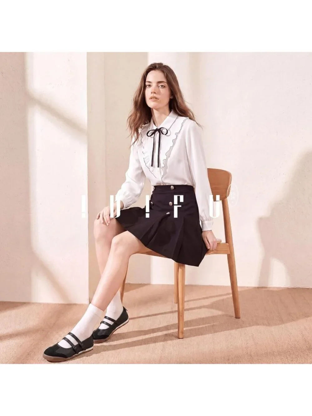 Women's Black Comfortable Ballet Trendy with Elastic Straps Fashion Sneakers